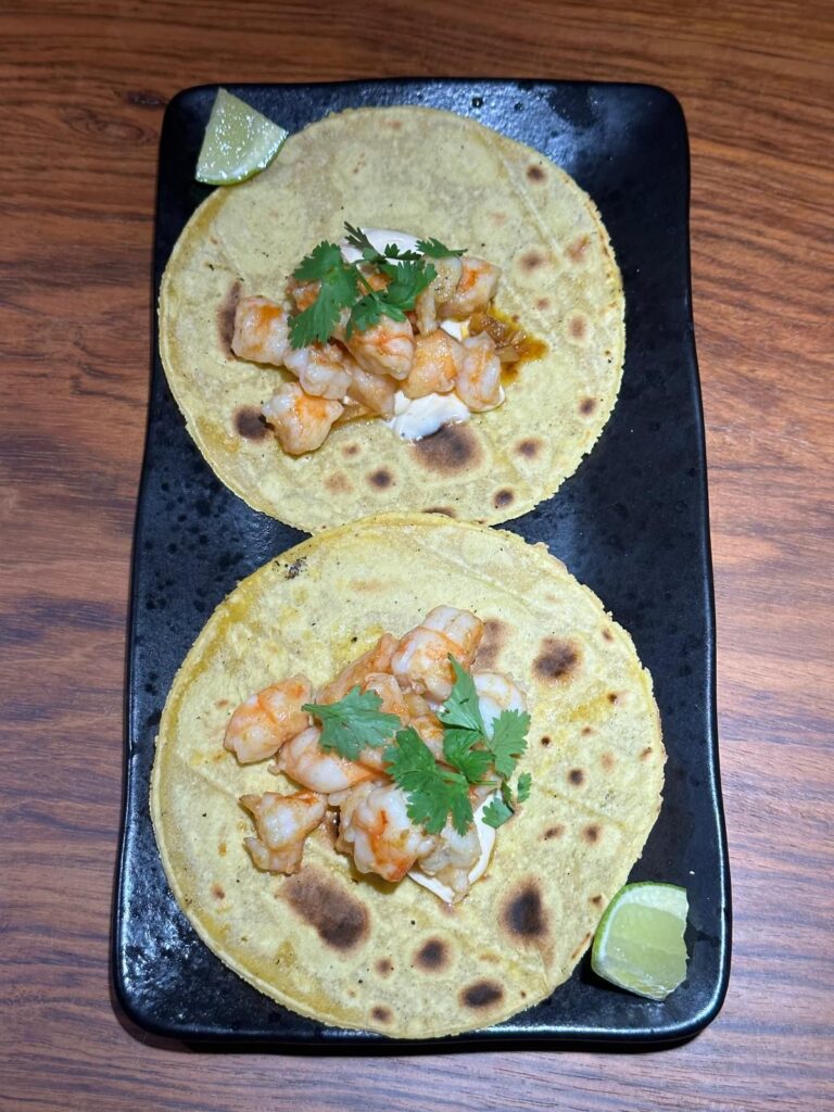 Tacos de gamba al ajillo