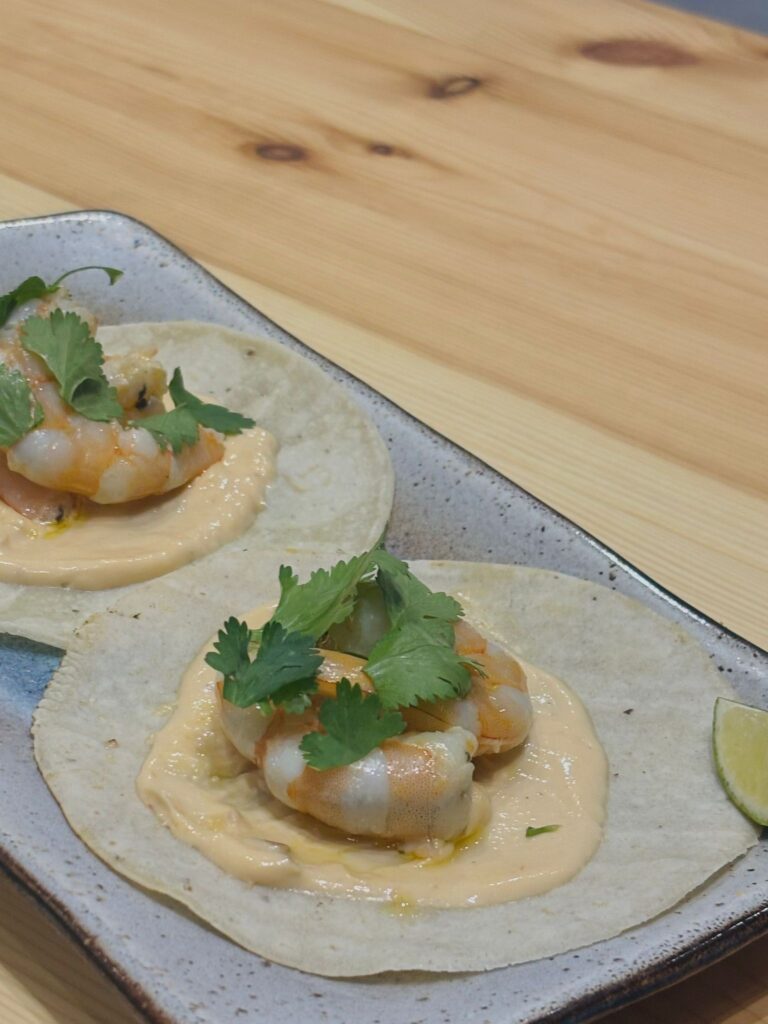 Tacos de gamba al ajillo